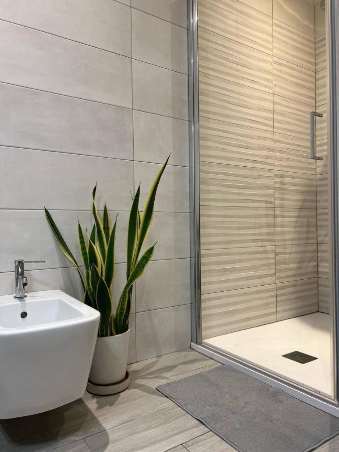 Life Is Beautiful Design Loft Navigli Romolo, Netflix, Wifi, Ac And Street Parking Leilighet Milano Eksteriør bilde