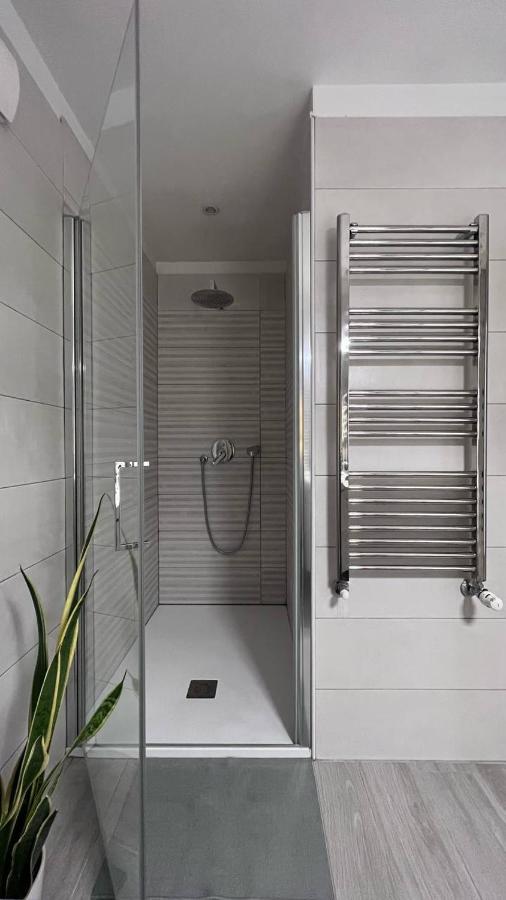 Life Is Beautiful Design Loft Navigli Romolo, Netflix, Wifi, Ac And Street Parking Leilighet Milano Eksteriør bilde